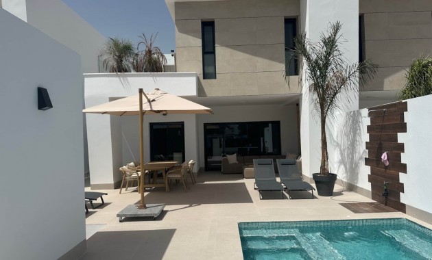 Venta - Semi Detached Villa -
Dolores - Dolores - Town