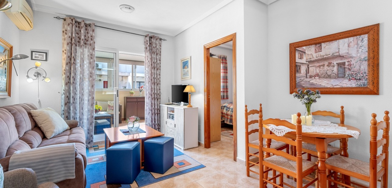 Venta - Apartamento / piso -
Torrevieja - Torrevieja - Centre