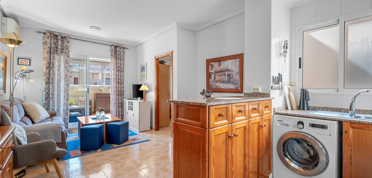 Venta - Apartamento / piso -
Torrevieja - Torrevieja - Centre