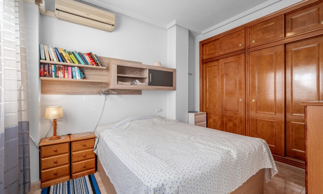 Venta - Apartamento / piso -
Torrevieja - Torrevieja - Centre