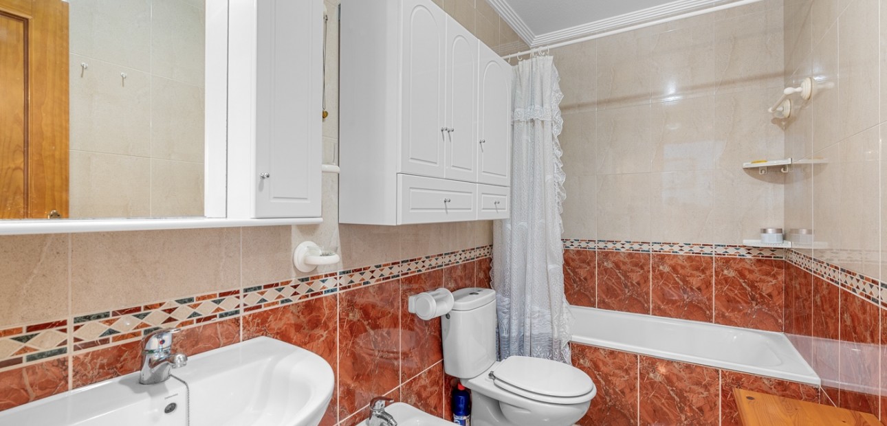 Venta - Apartamento / piso -
Torrevieja - Torrevieja - Centre