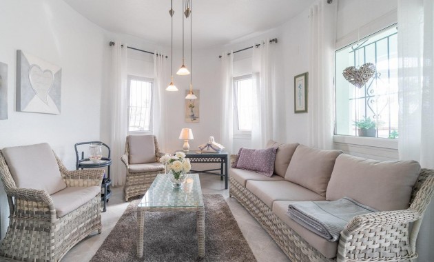 Venta - Villa -
Orihuela Costa - La Florida