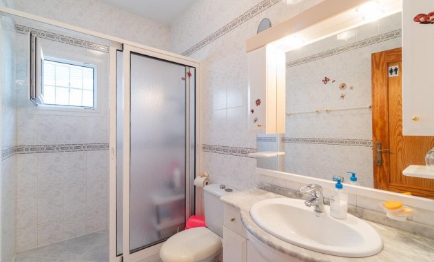 Venta - Villa -
Orihuela Costa - La Florida