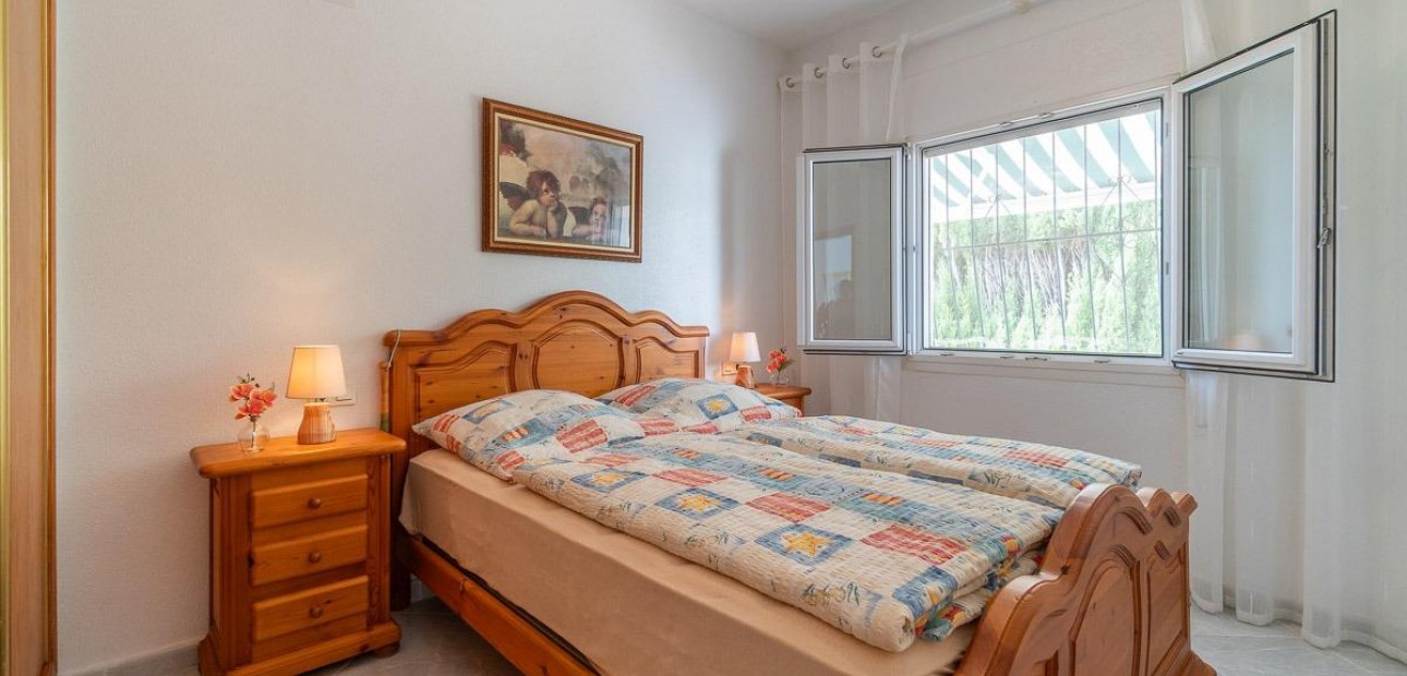 Venta - Villa -
Orihuela Costa - La Florida