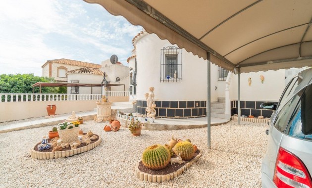 Venta - Villa -
Orihuela Costa - La Florida
