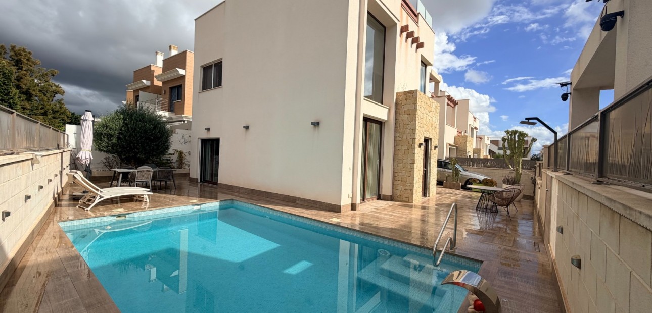Venta - Villa -
Ciudad Quesada - Ciudad Quesada - Doña Pepa