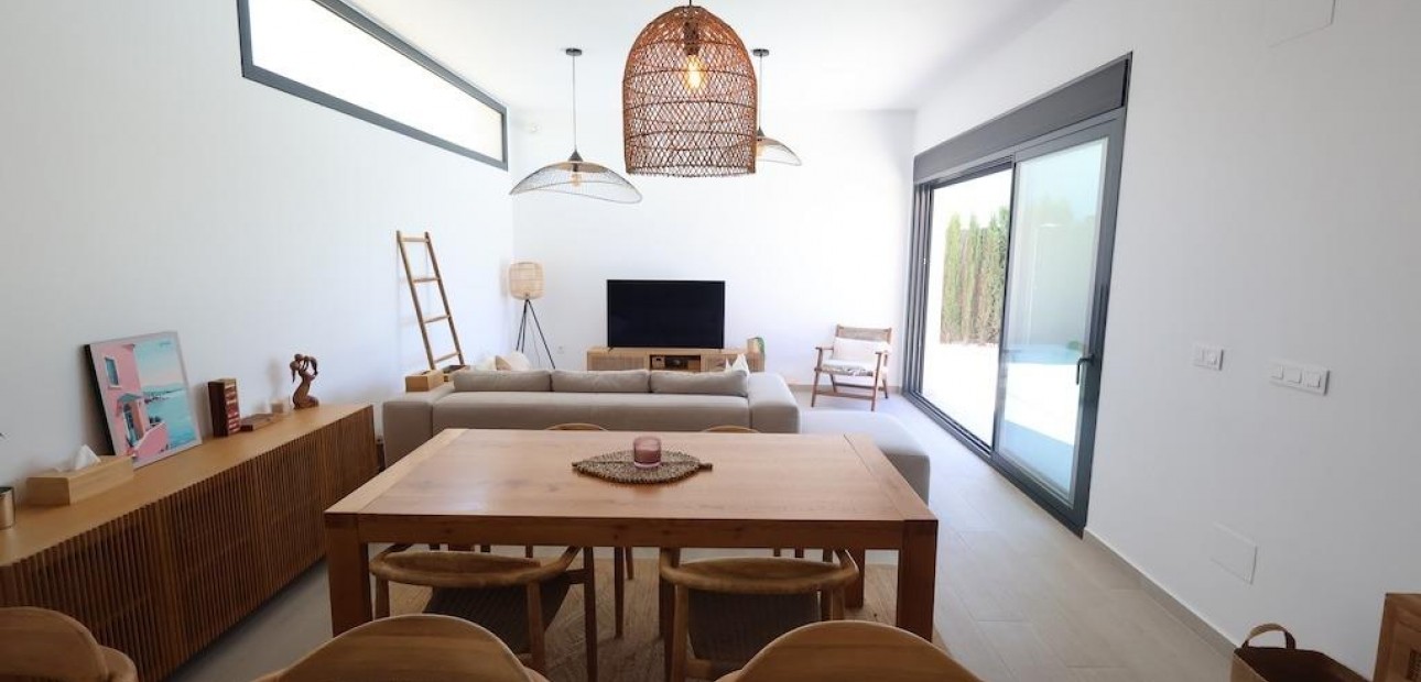 Venta - Villa -
Algorfa - Comunidad valenciana