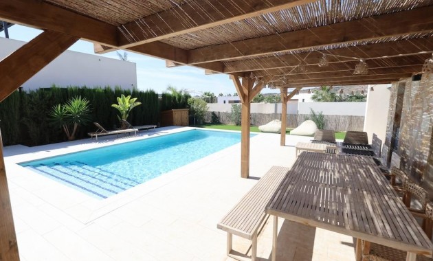 Venta - Villa -
Algorfa - Comunidad valenciana
