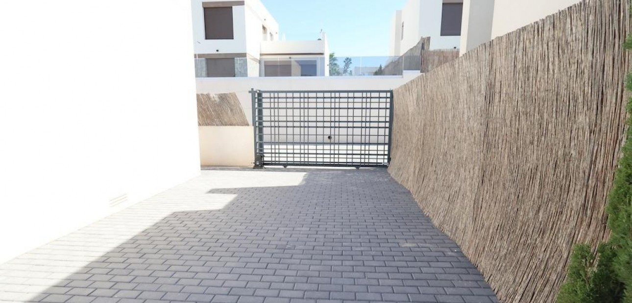 Venta - Villa -
Algorfa - Comunidad valenciana