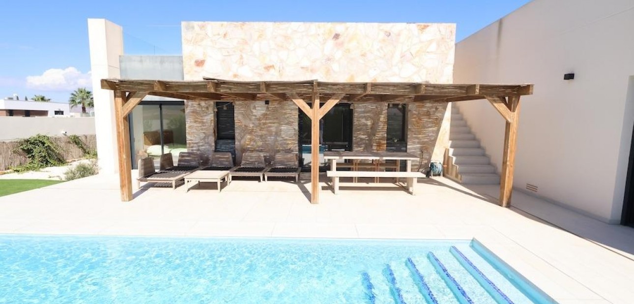 Venta - Villa -
Algorfa - Comunidad valenciana