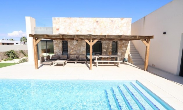 Venta - Villa -
Algorfa - Comunidad valenciana