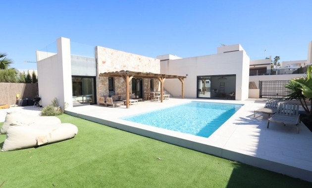 Venta - Villa -
Algorfa - Comunidad valenciana