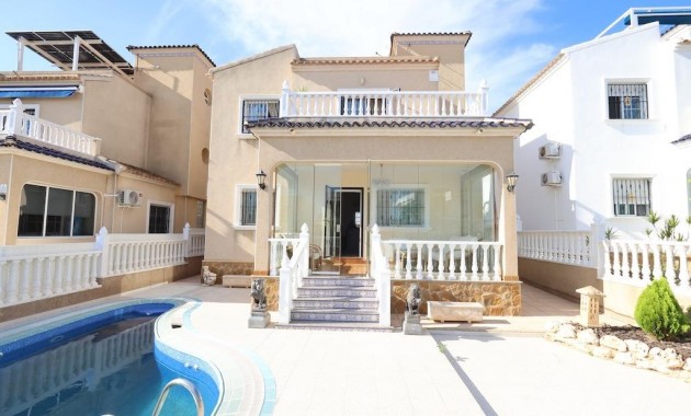 Venta - Villa -
Orihuela Costa - Las Filipinas