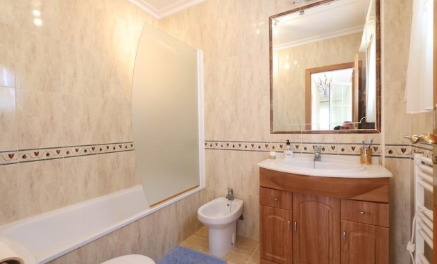 Venta - Villa -
Orihuela Costa - Las Filipinas
