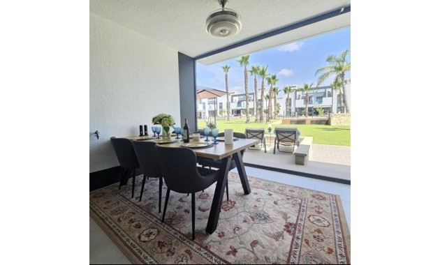 Venta - Apartamento / piso -
Guardamar del Segura - Urbanizaciones