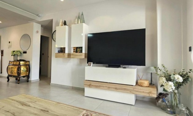 Venta - Apartamento / piso -
Guardamar del Segura - Urbanizaciones