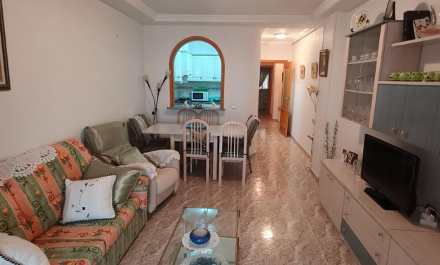 Venta - Apartamento / piso -
Torrevieja - Playa del cura