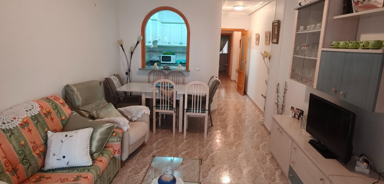 Venta - Apartamento / piso -
Torrevieja - Playa del cura