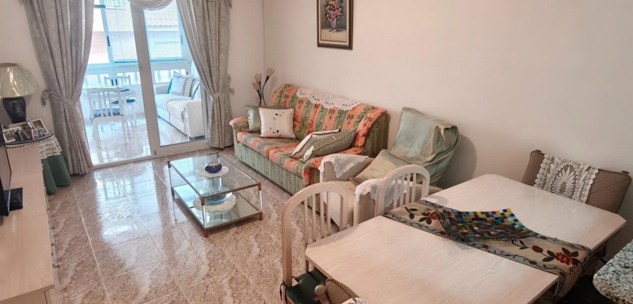 Venta - Apartamento / piso -
Torrevieja - Playa del cura