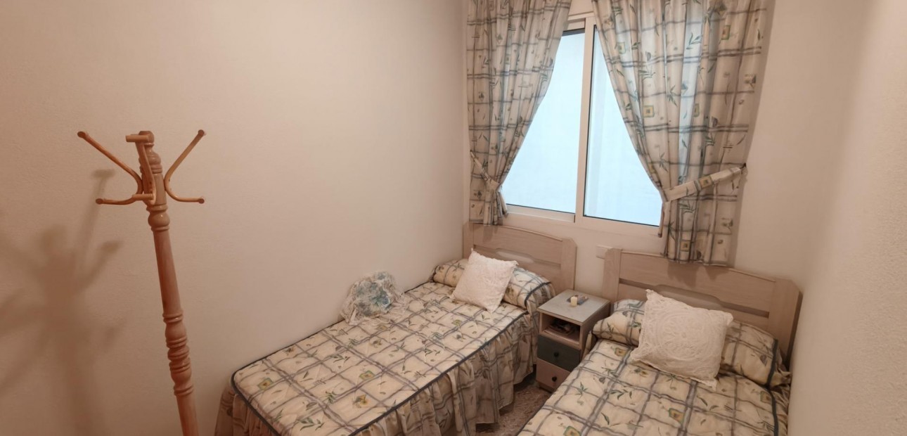 Venta - Apartamento / piso -
Torrevieja - Playa del cura