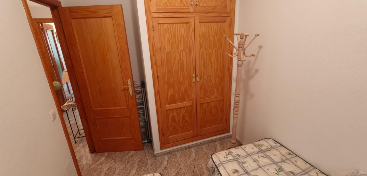 Venta - Apartamento / piso -
Torrevieja - Playa del cura