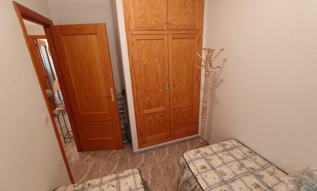 Venta - Apartamento / piso -
Torrevieja - Playa del cura