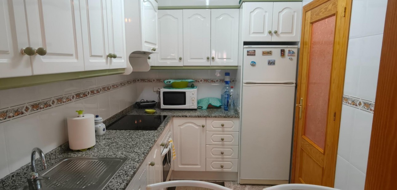 Venta - Apartamento / piso -
Torrevieja - Playa del cura