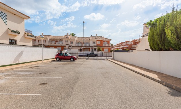 Venta - Adosado -
Ciudad Quesada - Doña Pepa