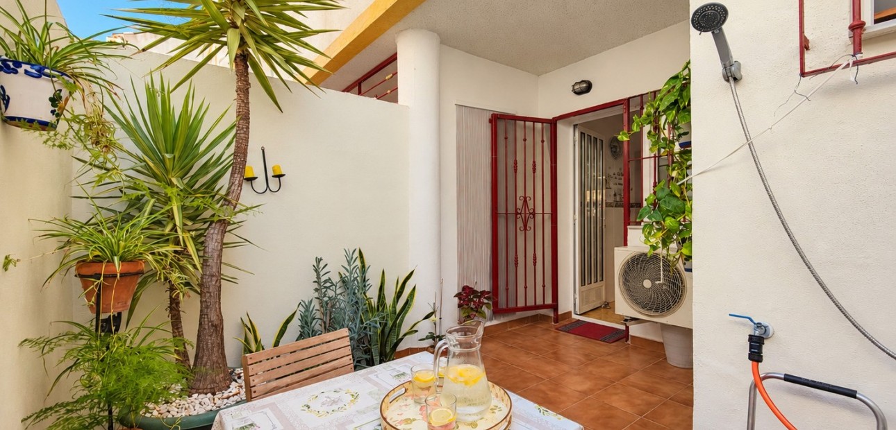 Venta - Adosado -
Orihuela Costa - La Florida