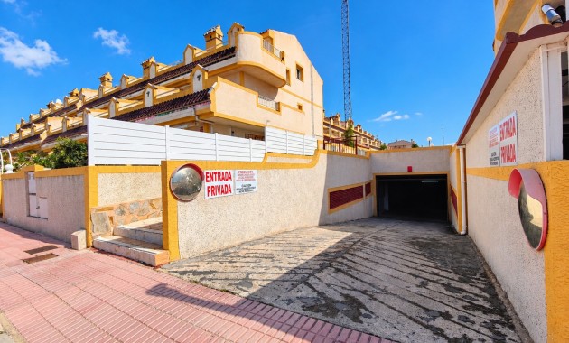 Venta - Adosado -
Orihuela Costa - La Florida