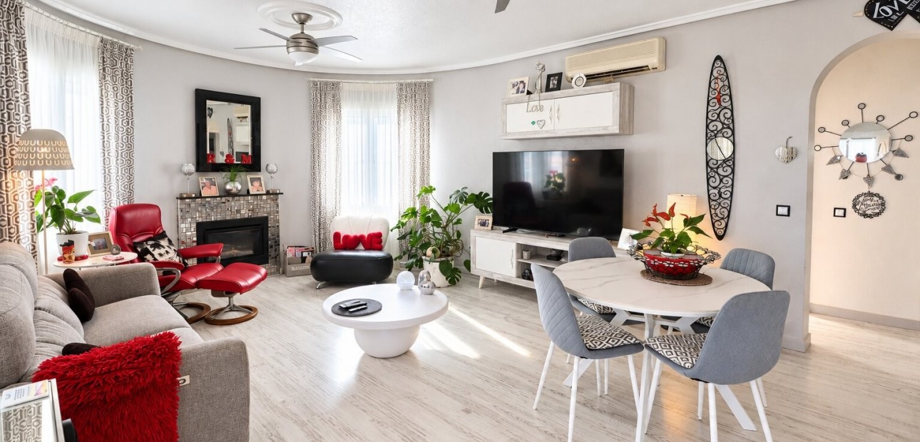 Venta - Detached Villa -
Rojales - La Marquesa Golf