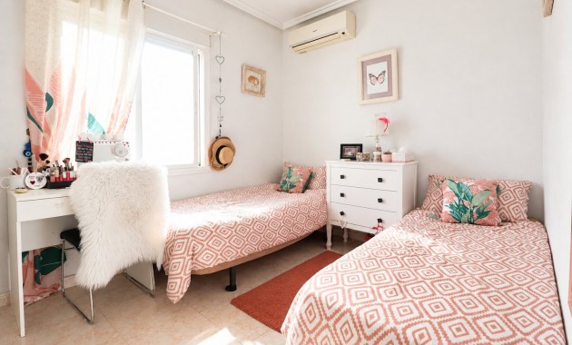 Venta - Detached Villa -
Rojales - La Marquesa Golf