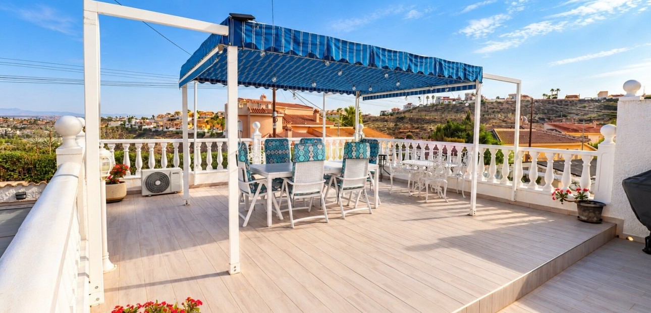 Venta - Detached Villa -
Rojales - La Marquesa Golf
