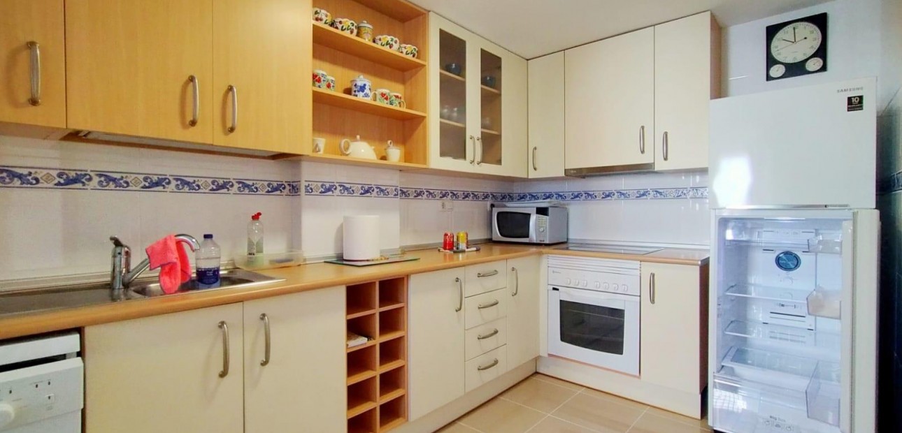 Venta - Apartamento / piso -
Torrevieja - Playa de los Naufragos
