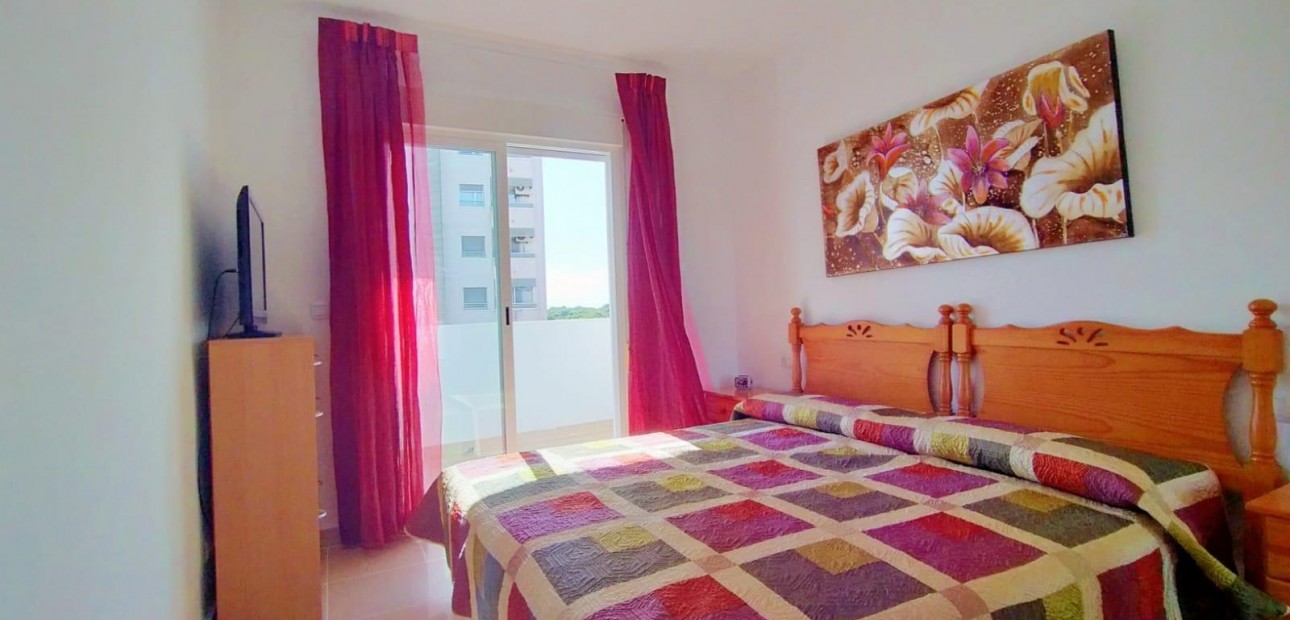 Venta - Apartamento / piso -
Torrevieja - Playa de los Naufragos