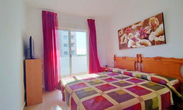 Venta - Apartamento / piso -
Torrevieja - Playa de los Naufragos