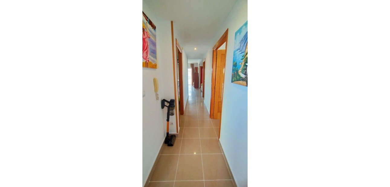 Venta - Apartamento / piso -
Torrevieja - Playa de los Naufragos