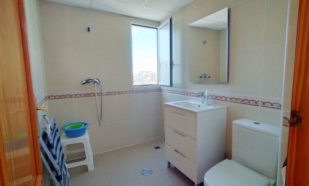 Venta - Apartamento / piso -
Torrevieja - Playa de los Naufragos