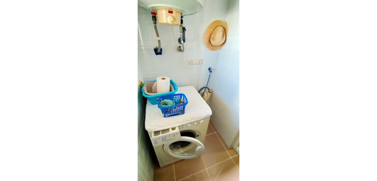 Venta - Apartamento / piso -
Torrevieja - Playa de los Naufragos