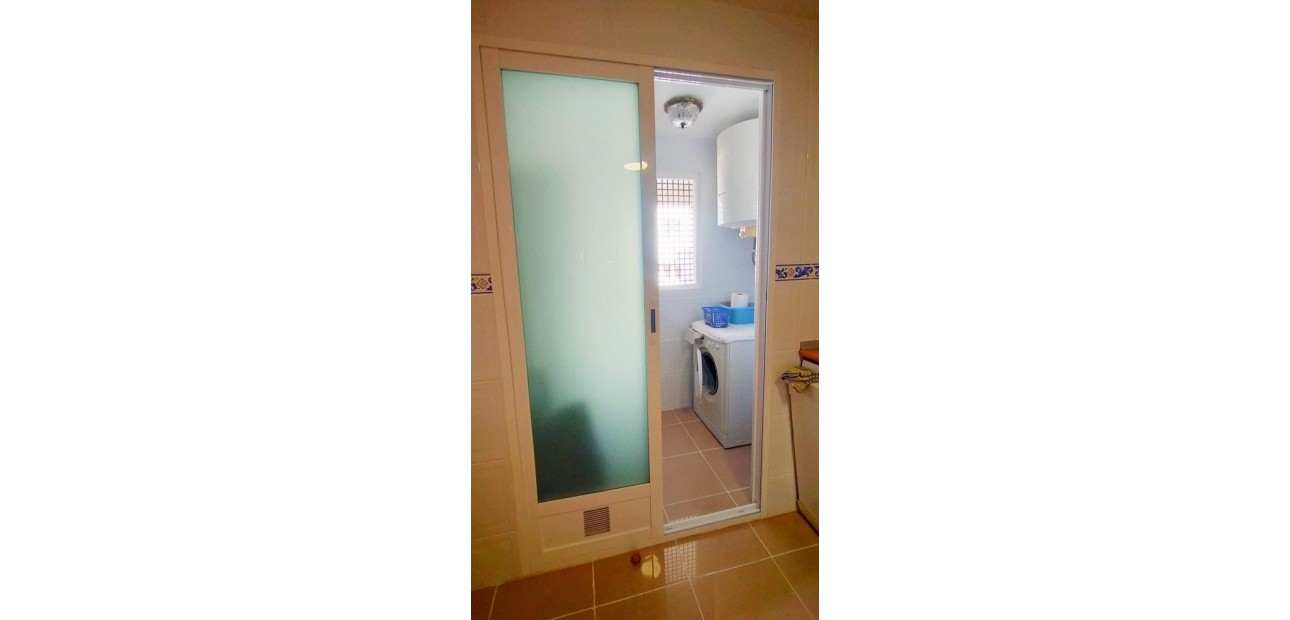 Venta - Apartamento / piso -
Torrevieja - Playa de los Naufragos
