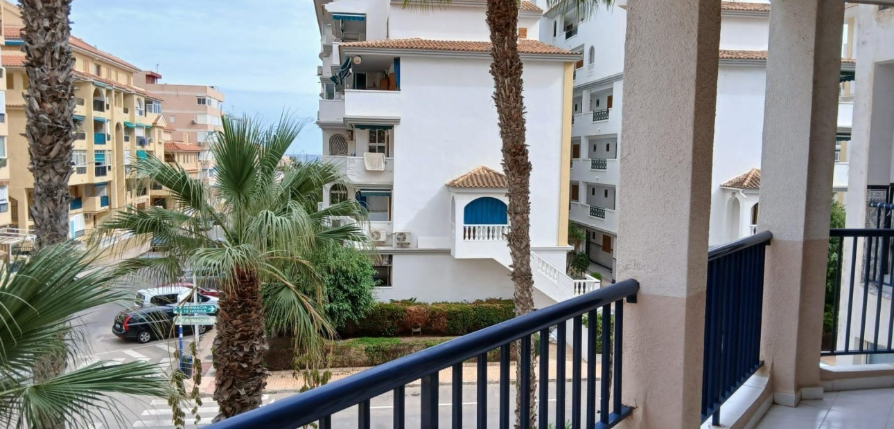 Herverkoop - Appartement / flat -
Torrevieja - La Mata pueblo