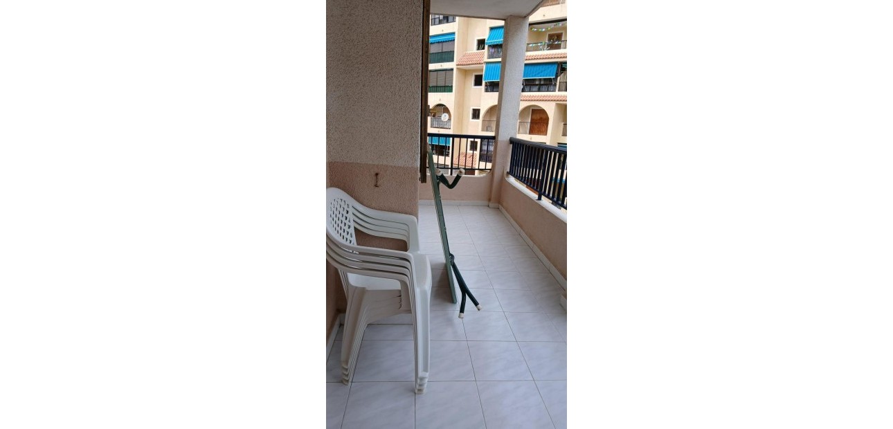Herverkoop - Appartement / flat -
Torrevieja - La Mata pueblo