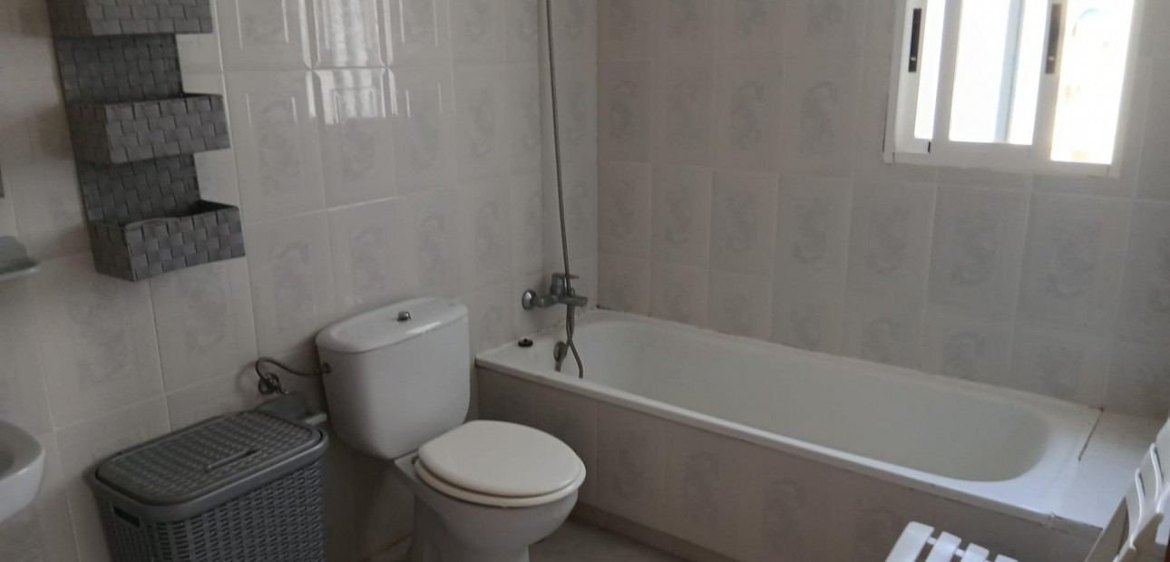 Herverkoop - Appartement / flat -
Torrevieja - La Mata pueblo