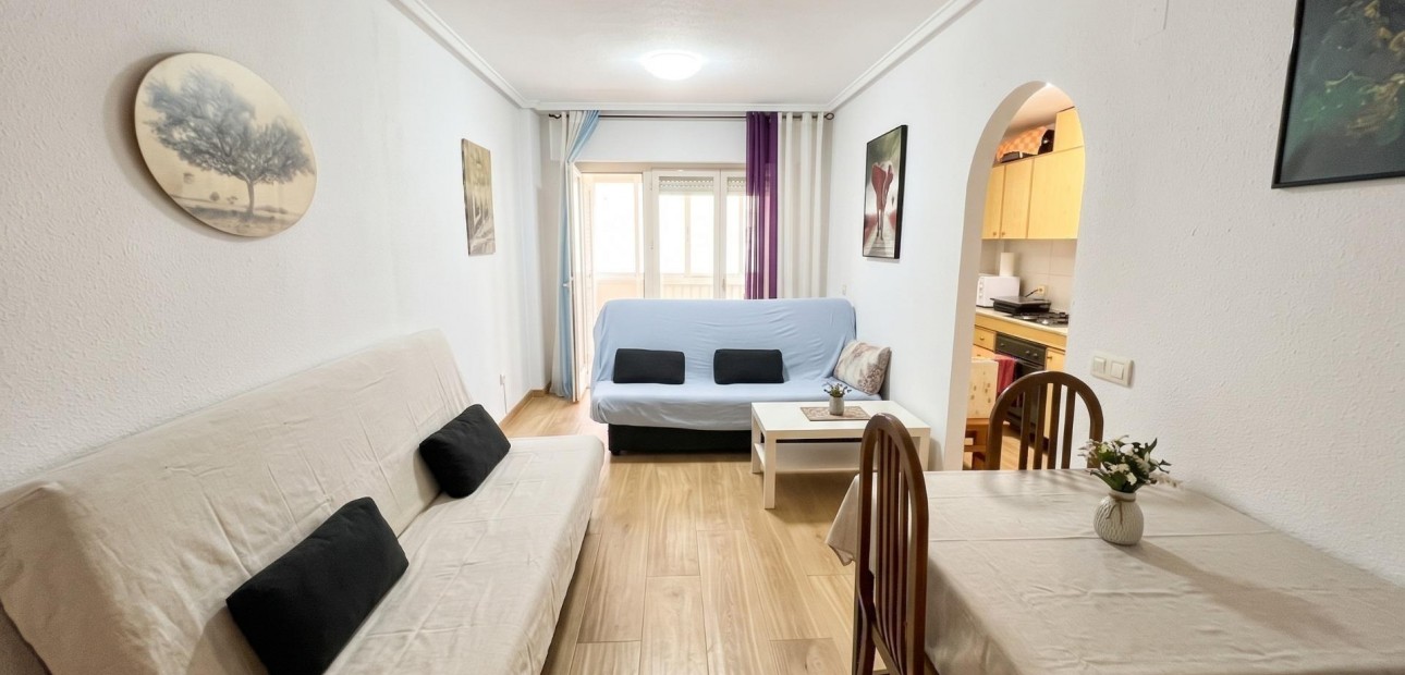 Herverkoop - Appartement / flat -
Torrevieja - Centro