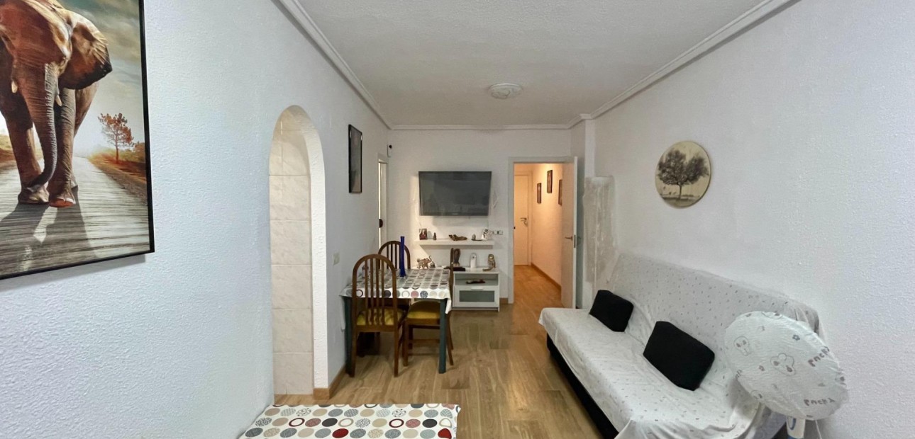 Herverkoop - Appartement / flat -
Torrevieja - Centro