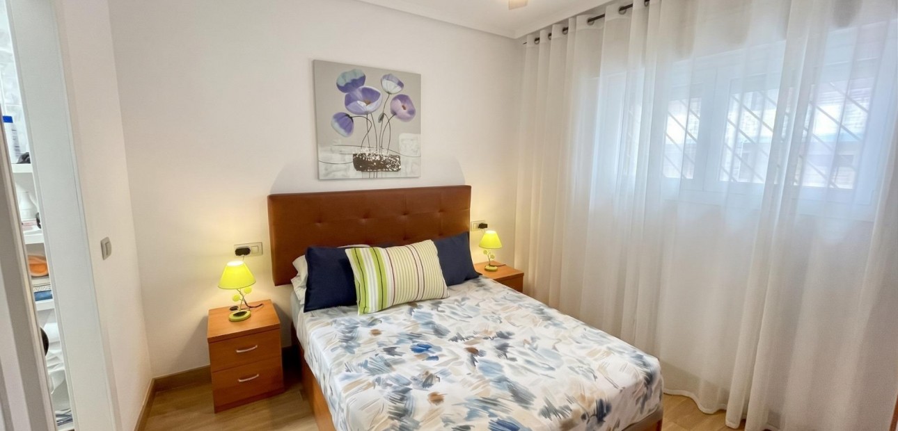 Herverkoop - Appartement / flat -
Torrevieja - Centro