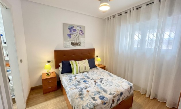 Herverkoop - Appartement / flat -
Torrevieja - Centro