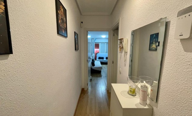 Herverkoop - Appartement / flat -
Torrevieja - Centro