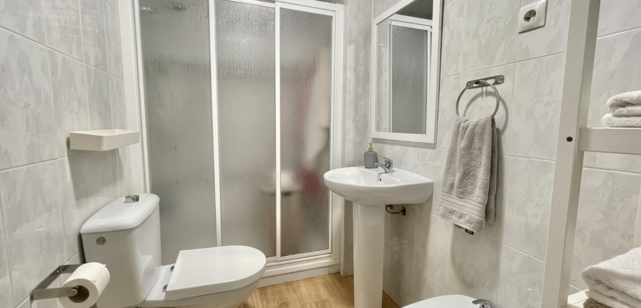 Herverkoop - Appartement / flat -
Torrevieja - Centro