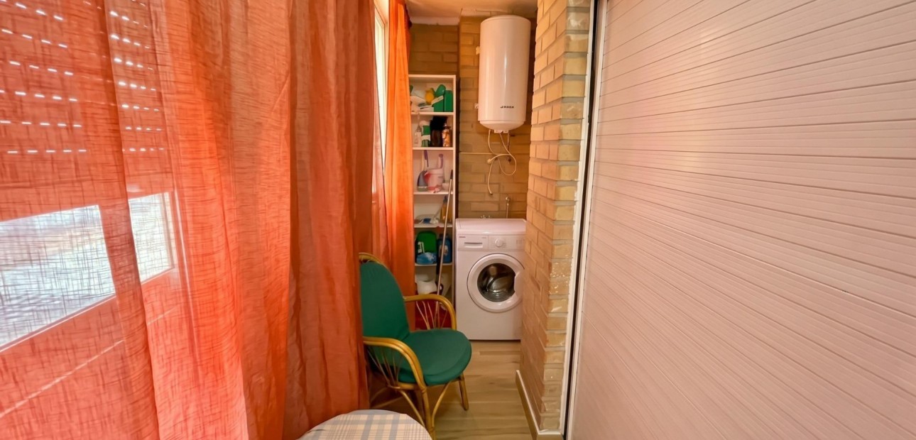 Herverkoop - Appartement / flat -
Torrevieja - Centro